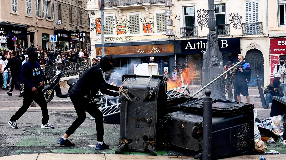 Shops looted in central Marseille during unrest