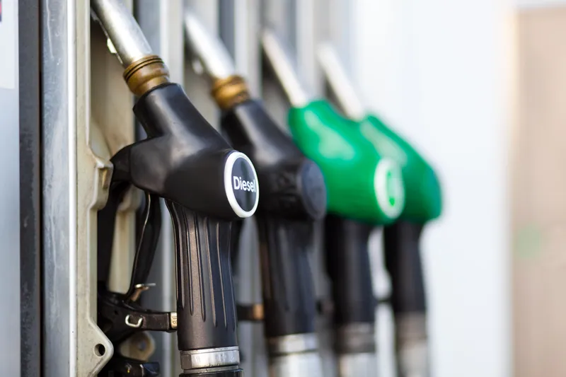 Diesel prices fall in Romania for first time since September