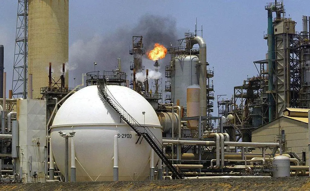 Fire halts operations at Venezuela’s second-largest refinery