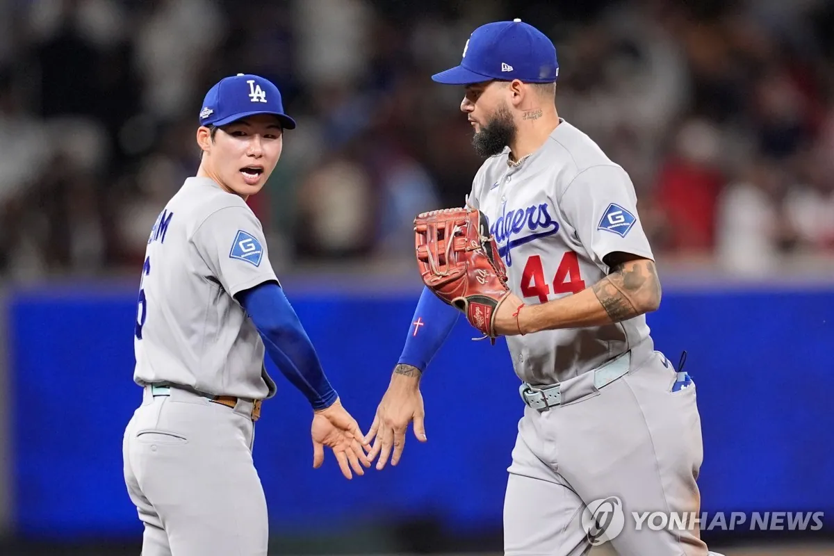Dodgers eliminate Braves as Korean infielder makes postseason debut
