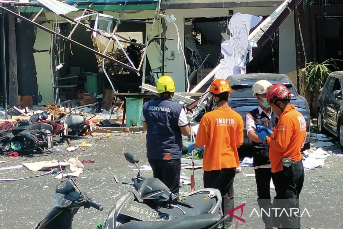 Surabaya explosion injures five and damages at least 20 buildings