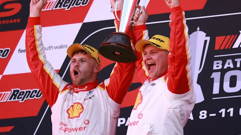 Kostecki and Hazelwood win Bathurst 1000 as Bates and Seton take third