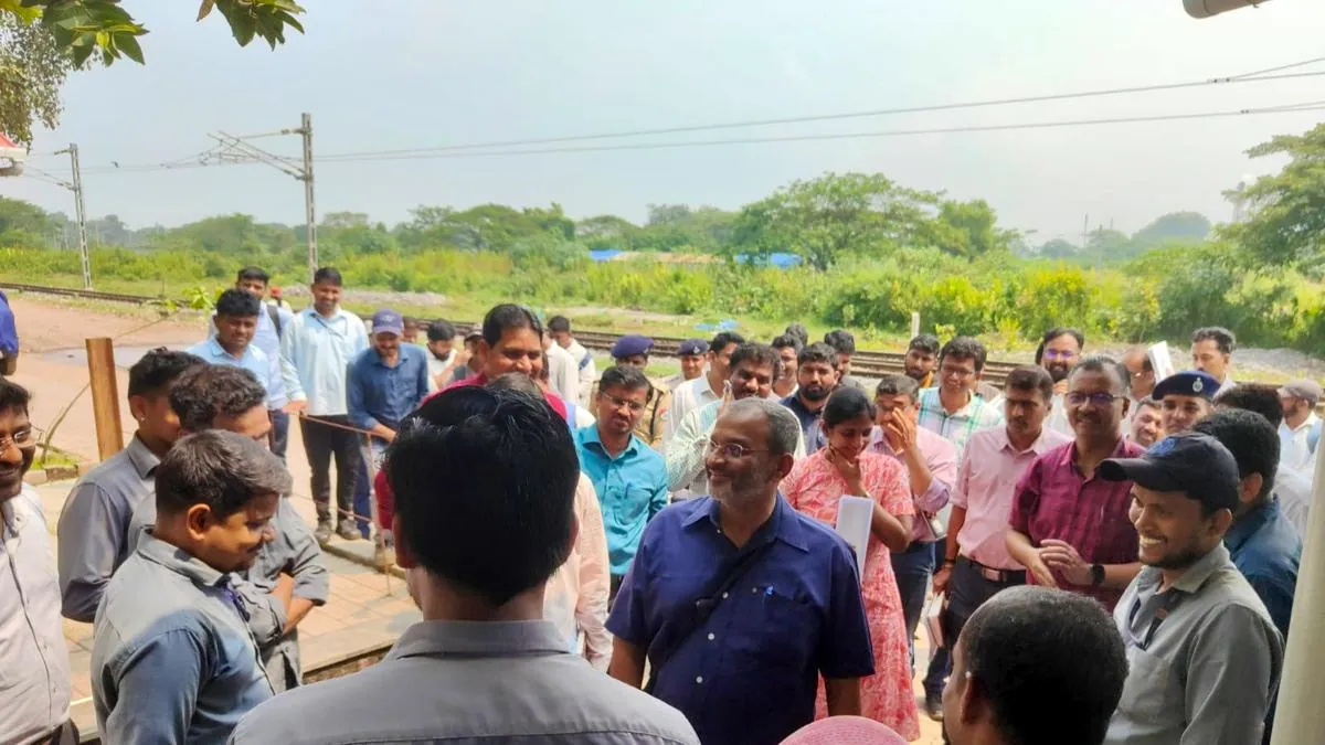 South Western Railway chief reviews Mangaluru region after transfer to Mysuru