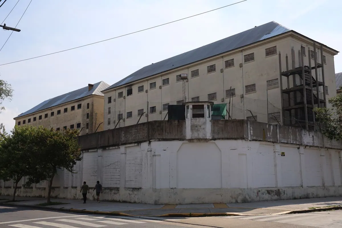 Argentina forms command to plan transfer of Devoto inmates to Marcos Paz