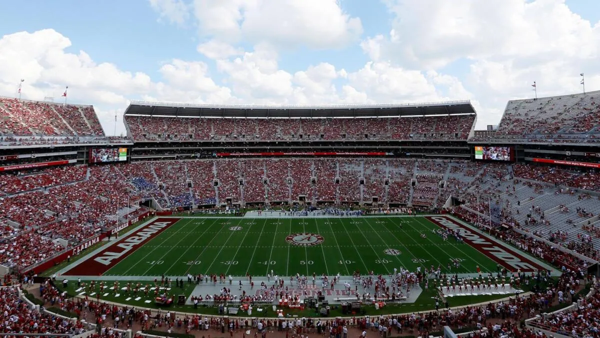 Storm Isaias could affect Saturday matchup between No. 2 Georgia and No. 6 Alabama