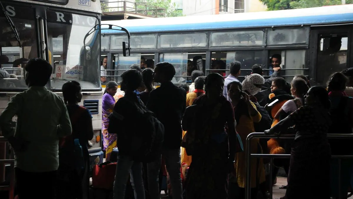 Telangana transport corporation to deploy 7,000 special buses for Dasara