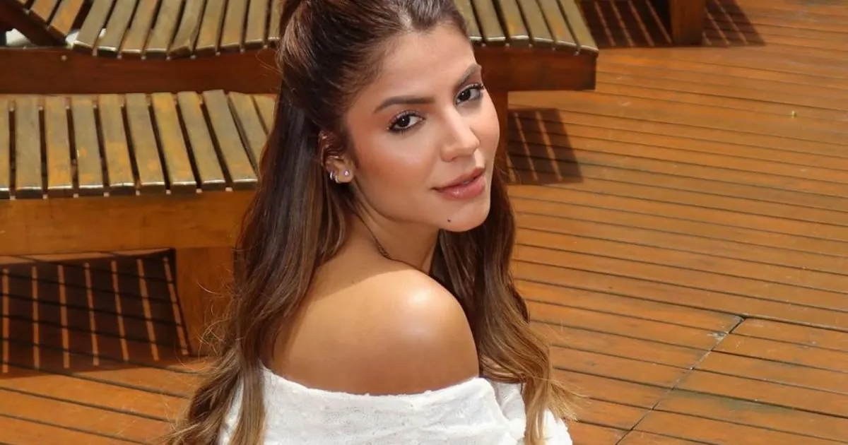 Hariany Almeida returns to blonde hair after a long break