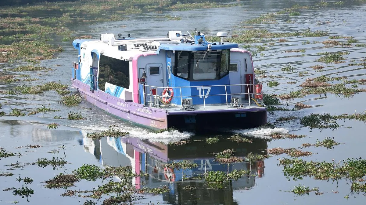 Kerala rights panel seeks permanent fix for damaged Kochi bridge approach