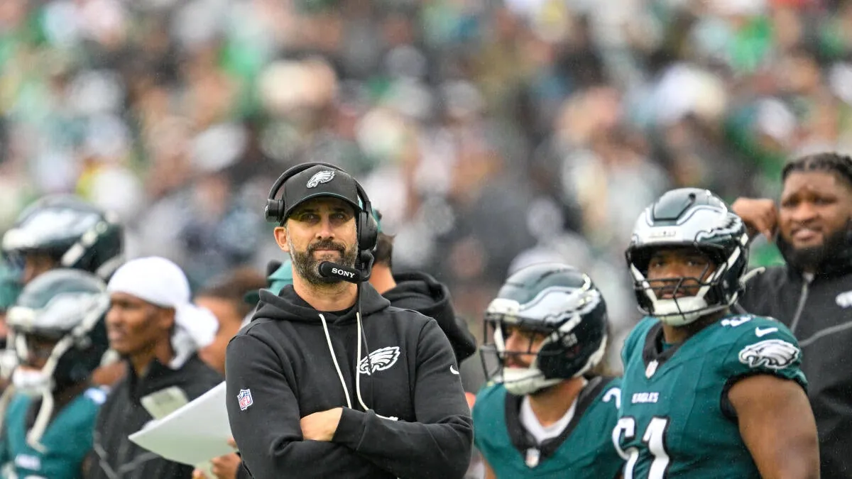 Eagles squander 10-point lead in 24-20 loss to Rams