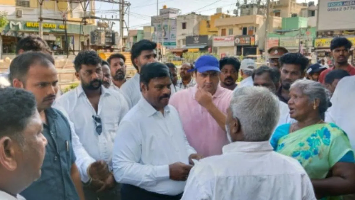 Chennai minister inspects monsoon works in Adyar wards