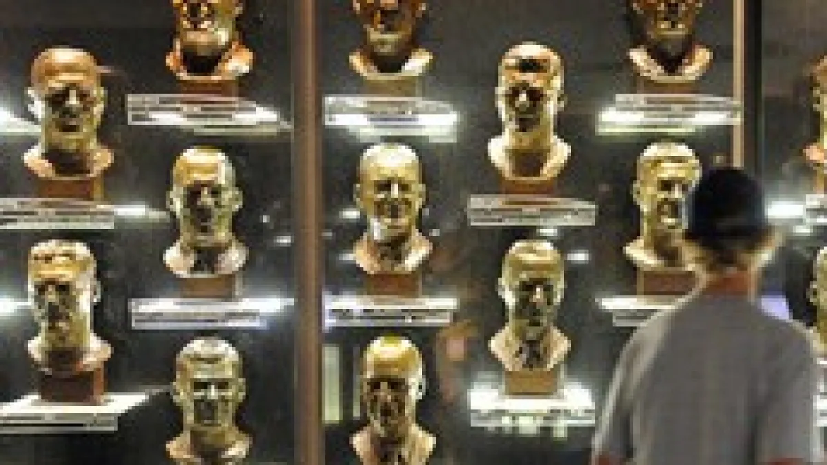 Pro Football Hall of Fame names 28-member selection panel