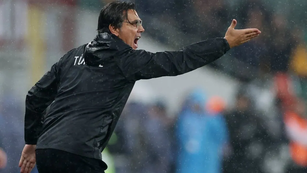 Сборная Турции завершила сотрудничество с Vincenzo Montella