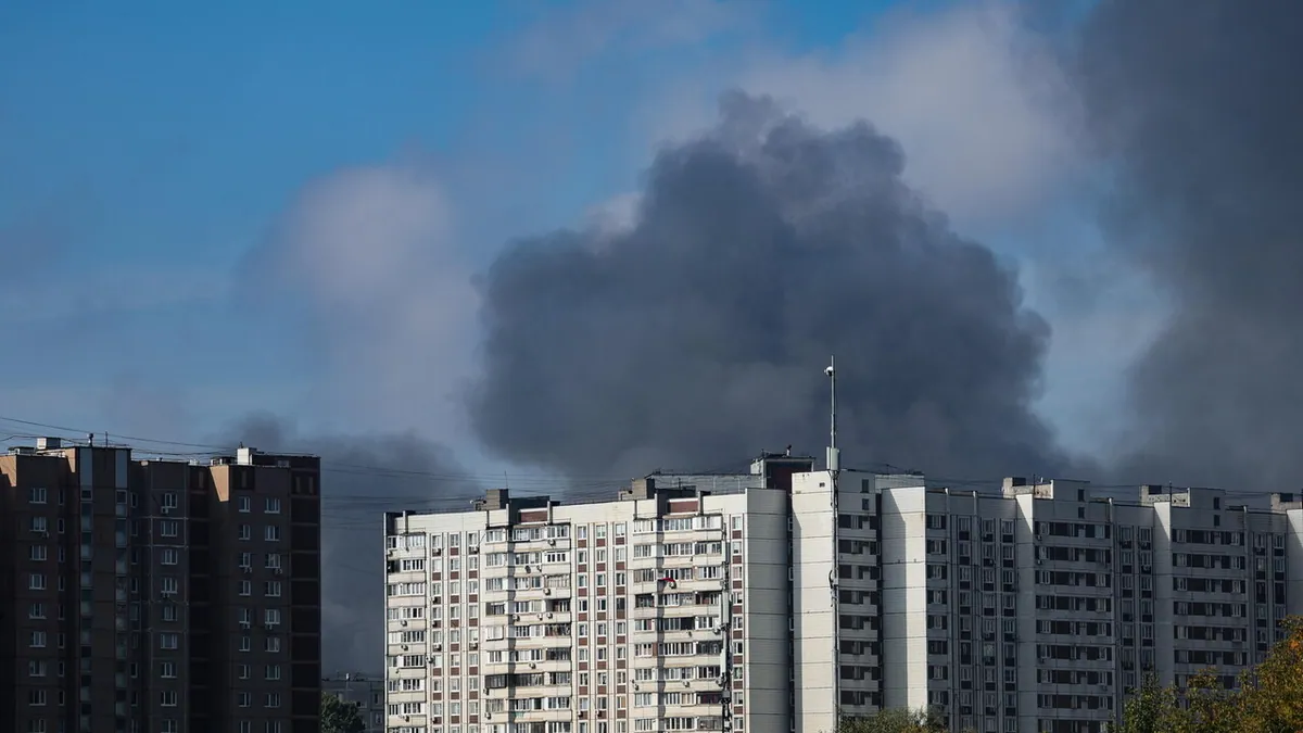 Kyiv Independent reports waves of drones near Moscow region
