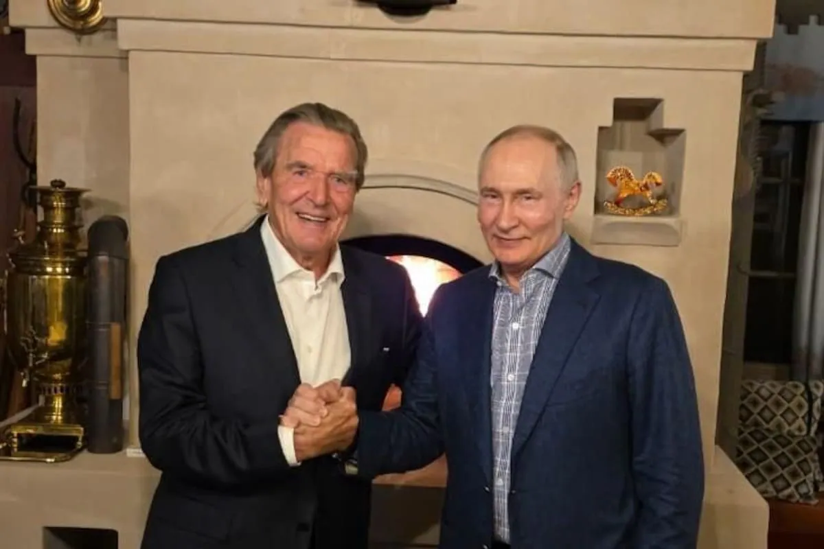 Встреча Шрёдера с Путиным вызвала критику правительства и СДПГ