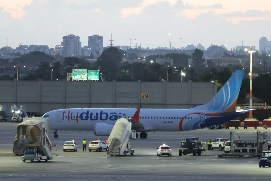 Пассажиры помогли остановить нападение в кабине flydubai после снижения на 20 000 футов
