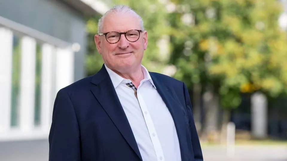 Heinz Tännler wins another term as Zug finance director