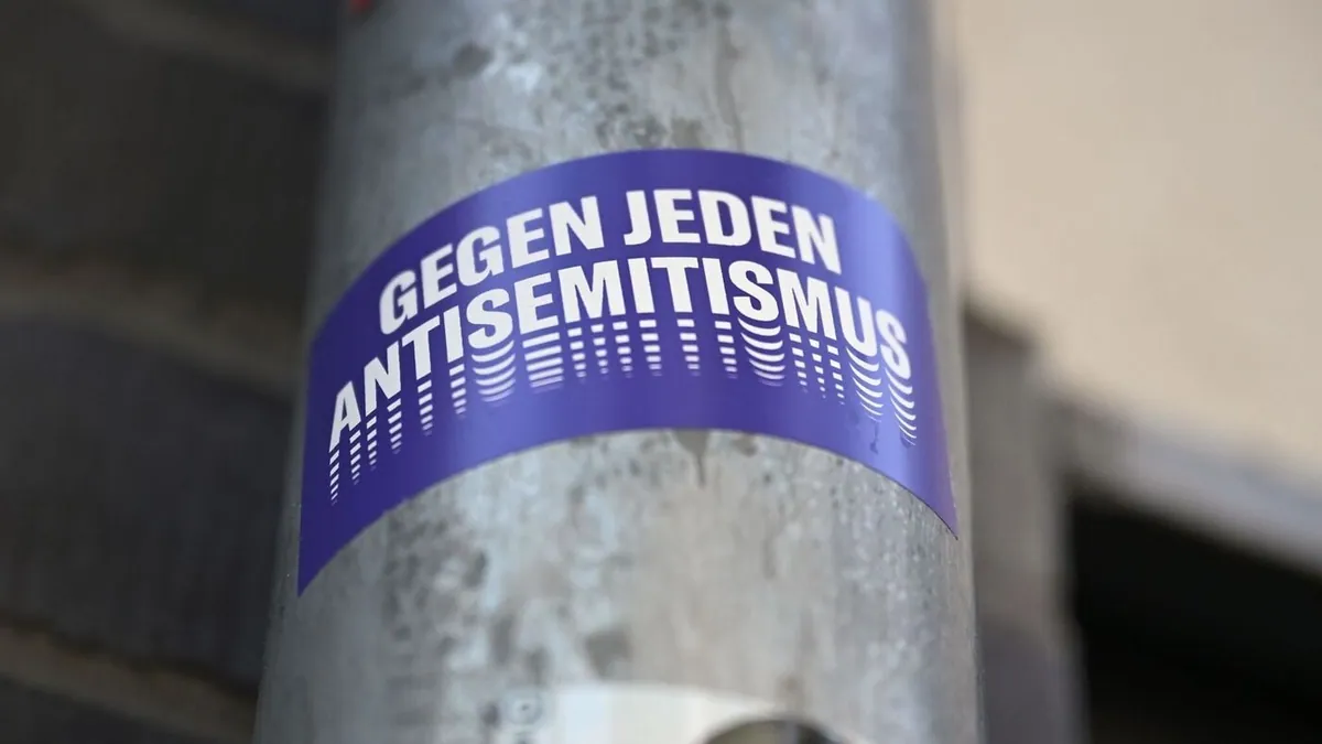 RIAS says antisemitic incidents remain high in Berlin