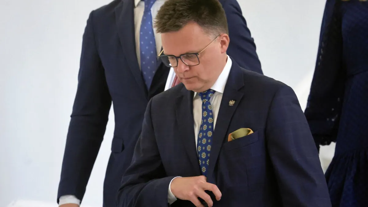 Polish lawmakers hold silence for school worker killed in Mazovia attack