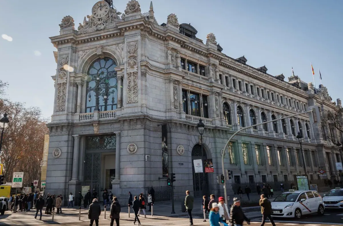 Spain to auction six- and 12-month Treasury bills