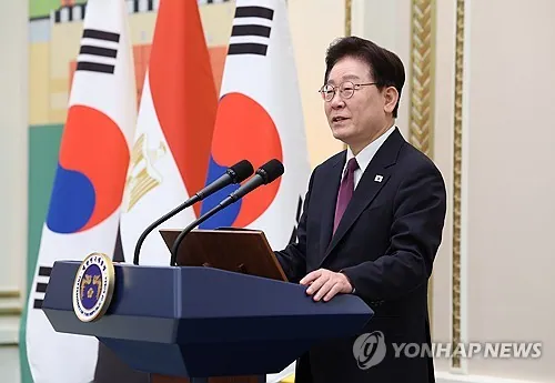 Lee Jae Myung approval holds at 37% in Gallup Korea poll