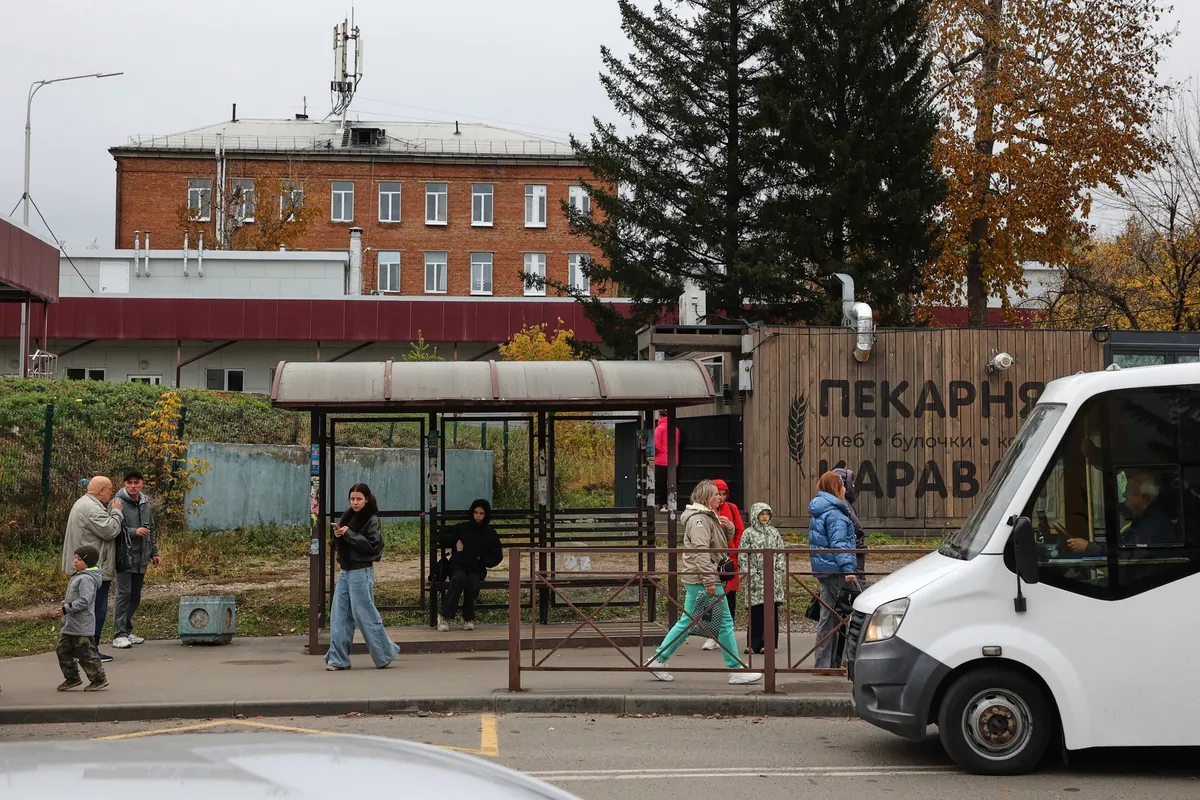 Residents of Shelekhov say questions remain after lab worker’s death