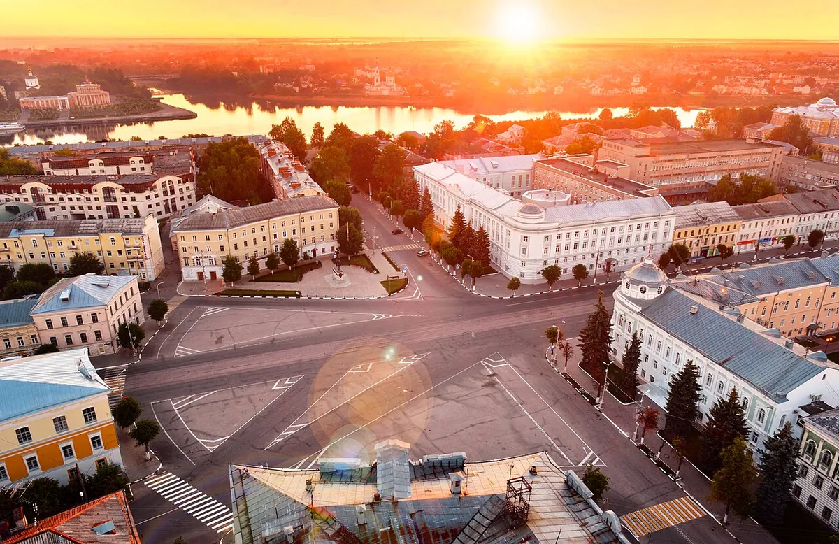 Tver governor orders job-placement support for regional recruitment graduates