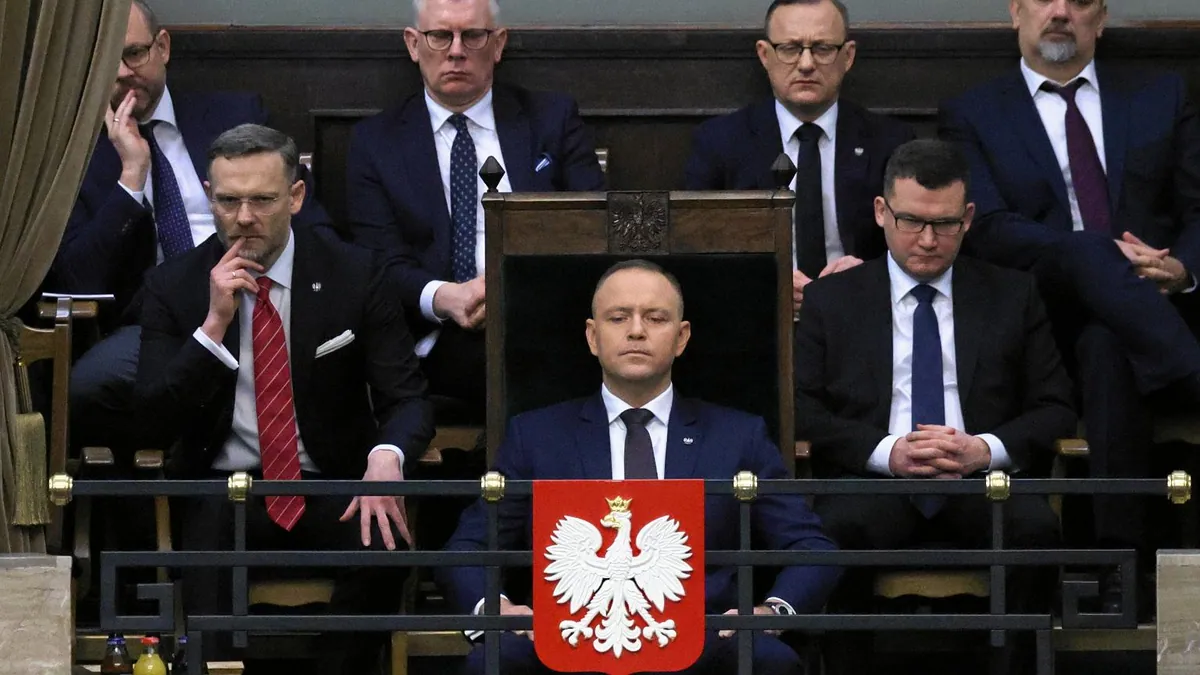 Polish parliament faces budget, tax and judicial reform debates