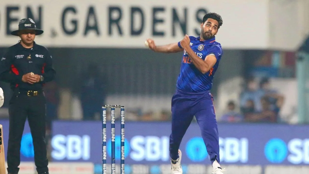 Sitanshu Kotak объяснил, почему Bhuvneshwar Kumar вернулся в сборную India