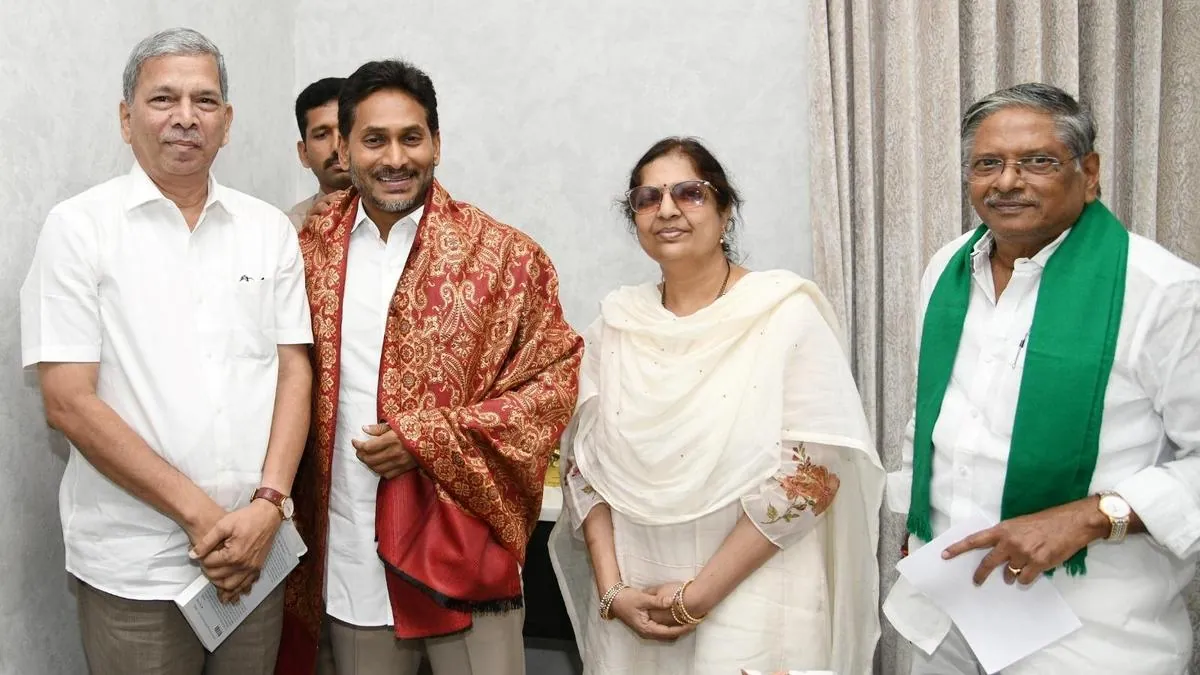 Jagan Mohan Reddy receives book on his political journey
