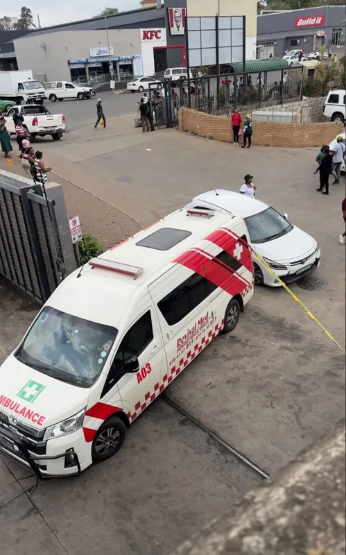 Police hunt suspect after three killed at Eshowe grocery store