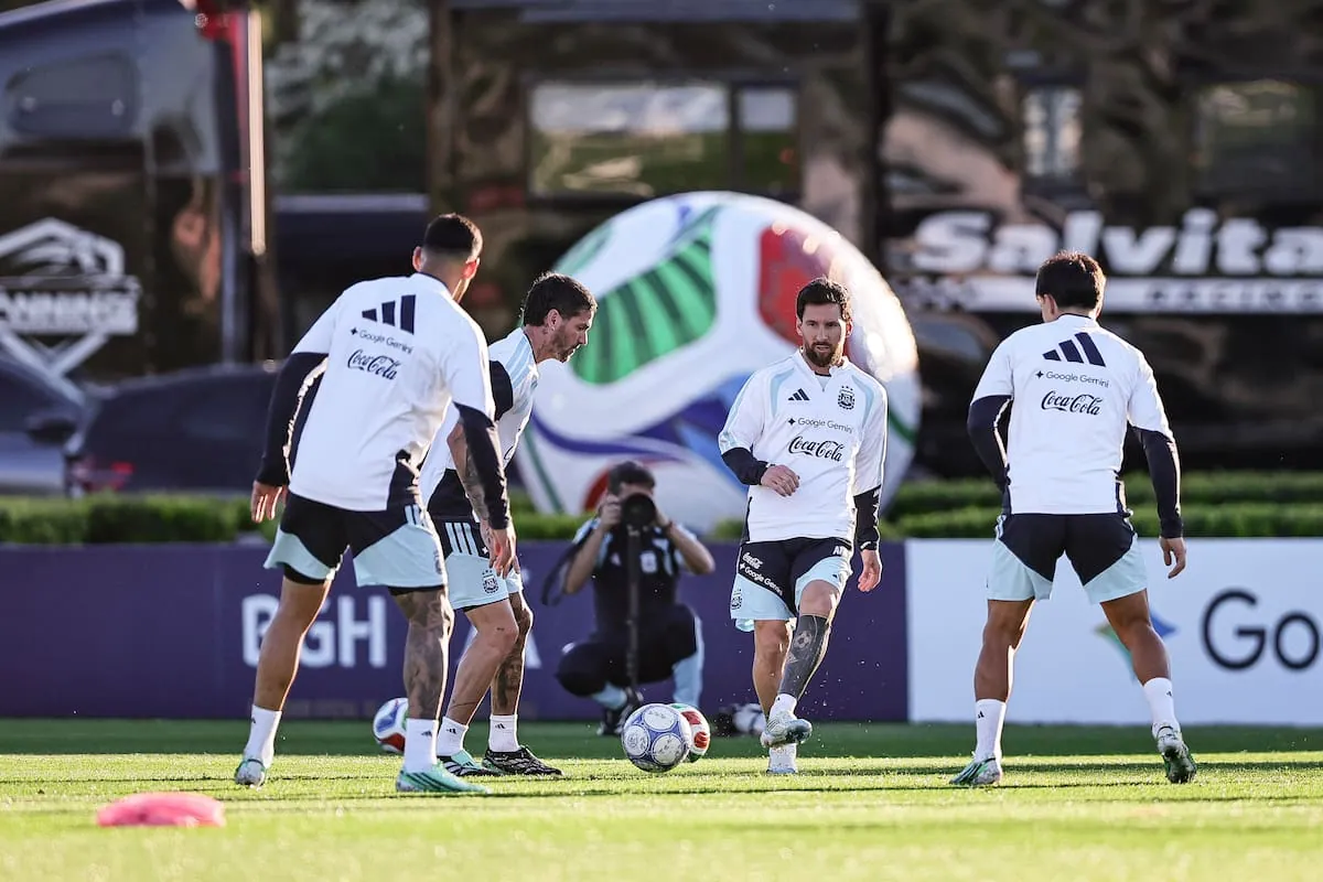 La Nación column: the best tribute to Messi is to protect Argentina’s national team